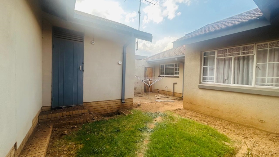 3 Bedroom Property for Sale in Vaalpark Free State